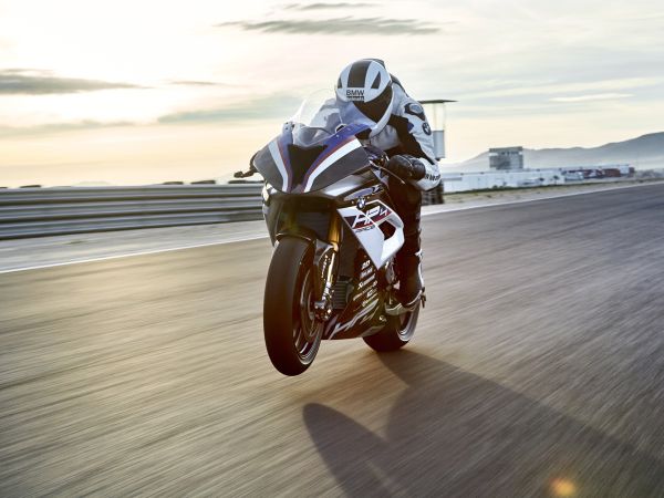 BMW HP4 RACE