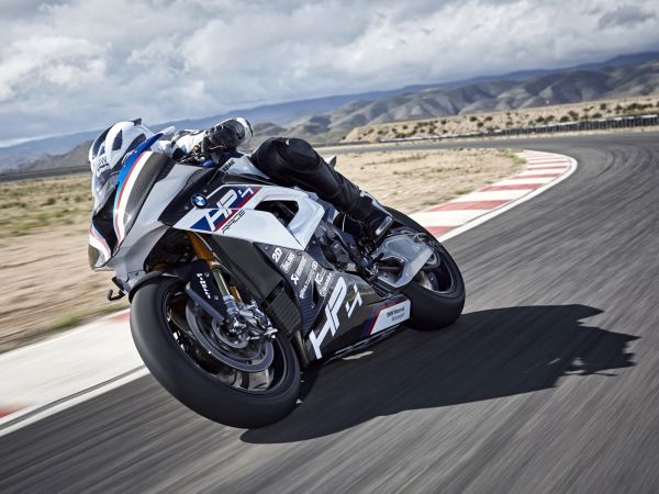 BMW HP4 RACE