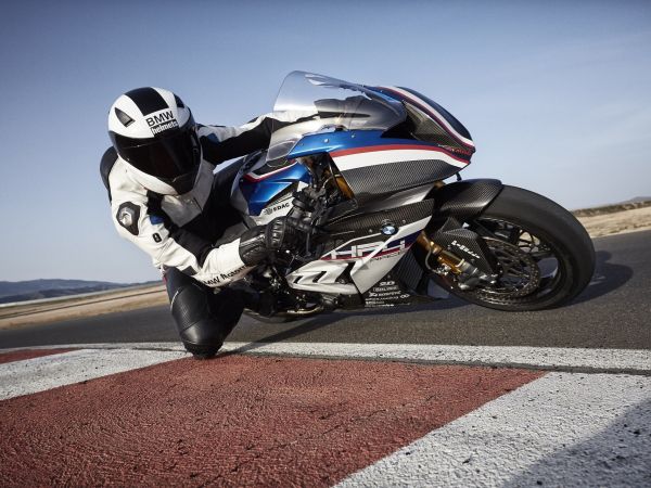 BMW HP4 RACE