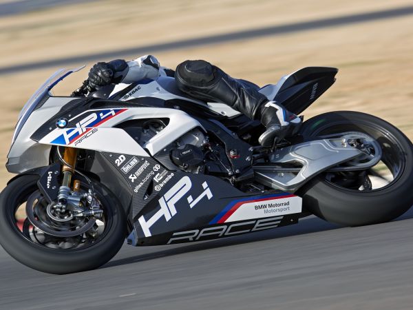 BMW HP4 RACE