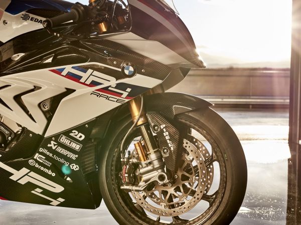 BMW HP4 RACE