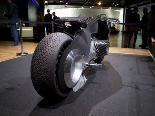 BMW Motorrad VISION NEXT 100