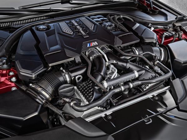BMW M5 Limousine - First Edition