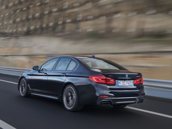 BMW M550i xDrive
