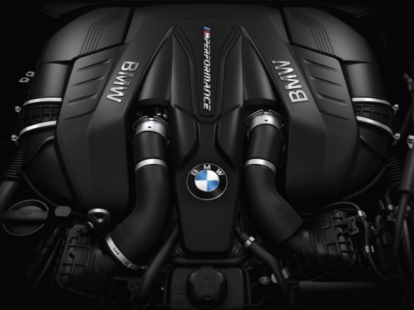 BMW M550i xDrive