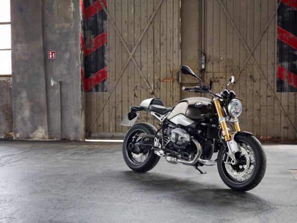 BMW R nineT