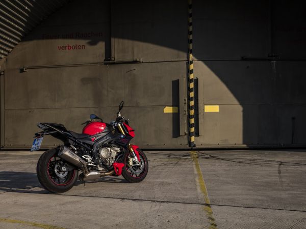 BMW S 1000 R