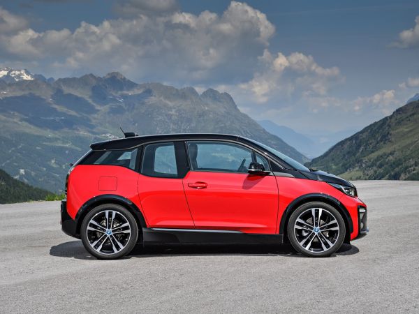 BMW i3s