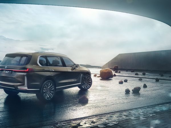 BMW Concept X7 iPerformance