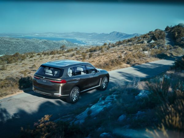 BMW Concept X7 iPerformance