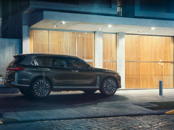 BMW Concept X7 iPerformance