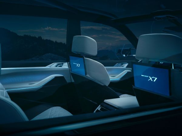 BMW Concept X7 iPerformance