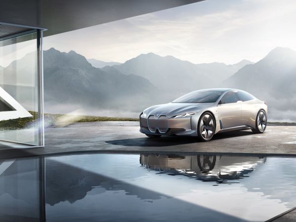 BMW i Vision Dynamics