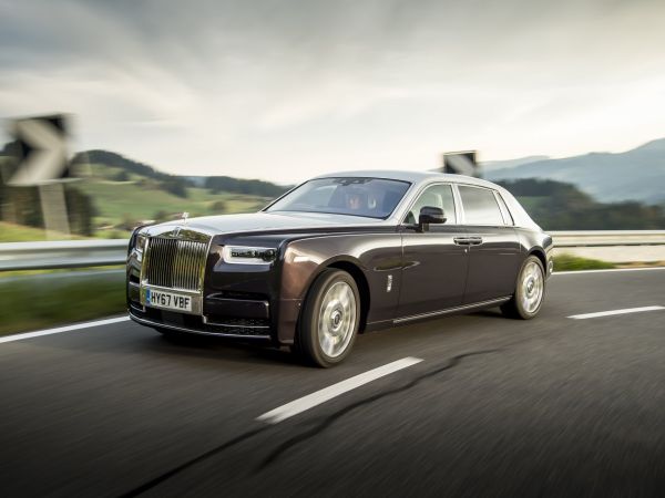 Rolls-Royce Phantom VIII - Extended Wheelbase