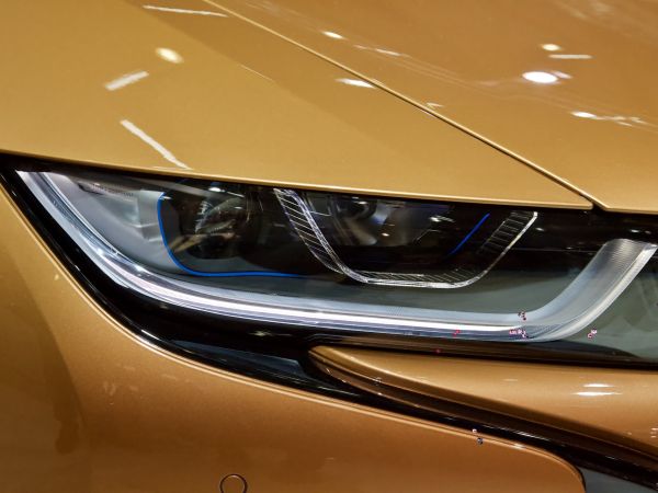 BMW i8 Roadster