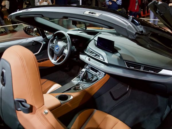 BMW i8 Roadster