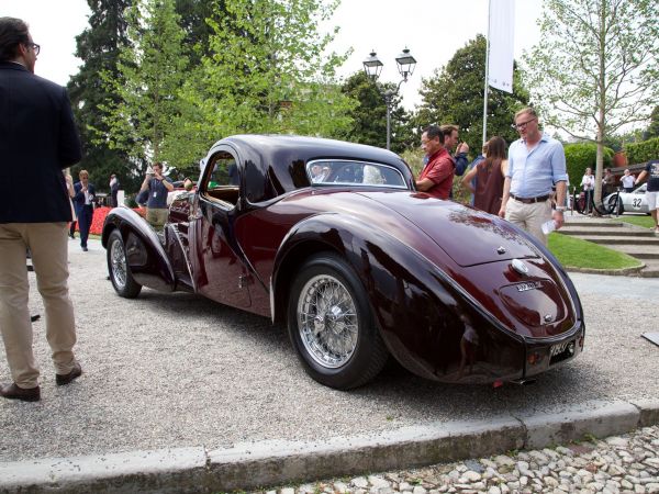 Bugatti 57 Atalante - 1937